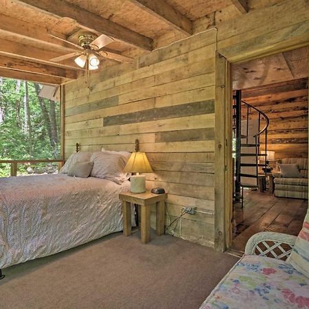 Creekside Cabin With Deck In Pisgah Forest! Barnardsville Eksteriør billede