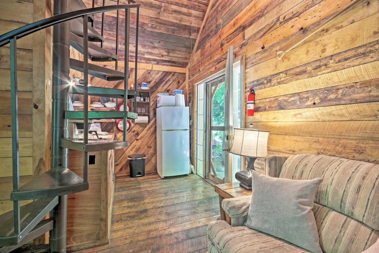 Creekside Cabin With Deck In Pisgah Forest! Barnardsville Eksteriør billede