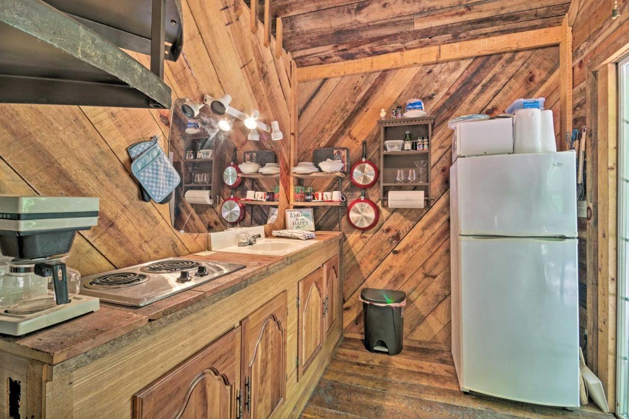 Creekside Cabin With Deck In Pisgah Forest! Barnardsville Eksteriør billede
