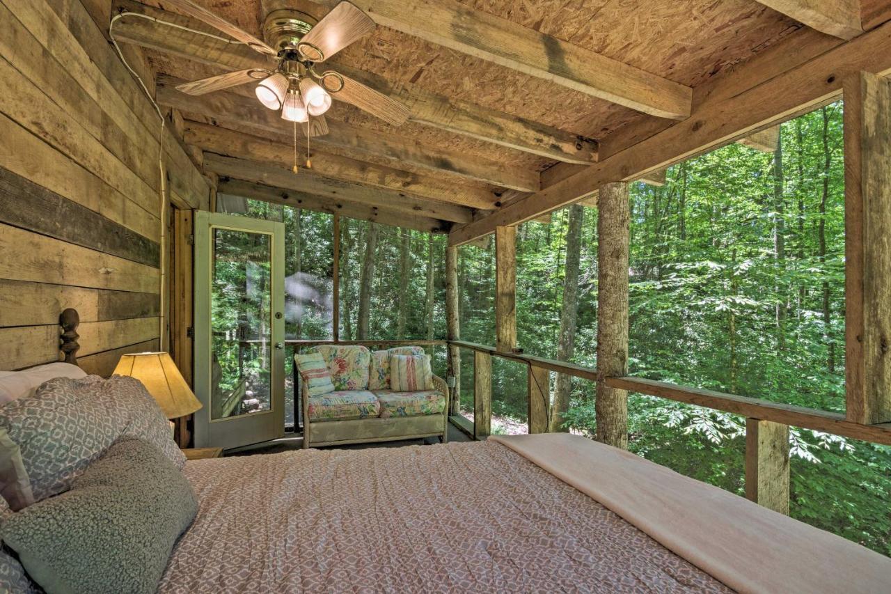 Creekside Cabin With Deck In Pisgah Forest! Barnardsville Eksteriør billede
