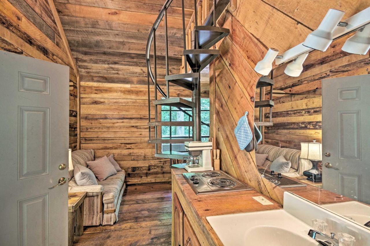 Creekside Cabin With Deck In Pisgah Forest! Barnardsville Eksteriør billede