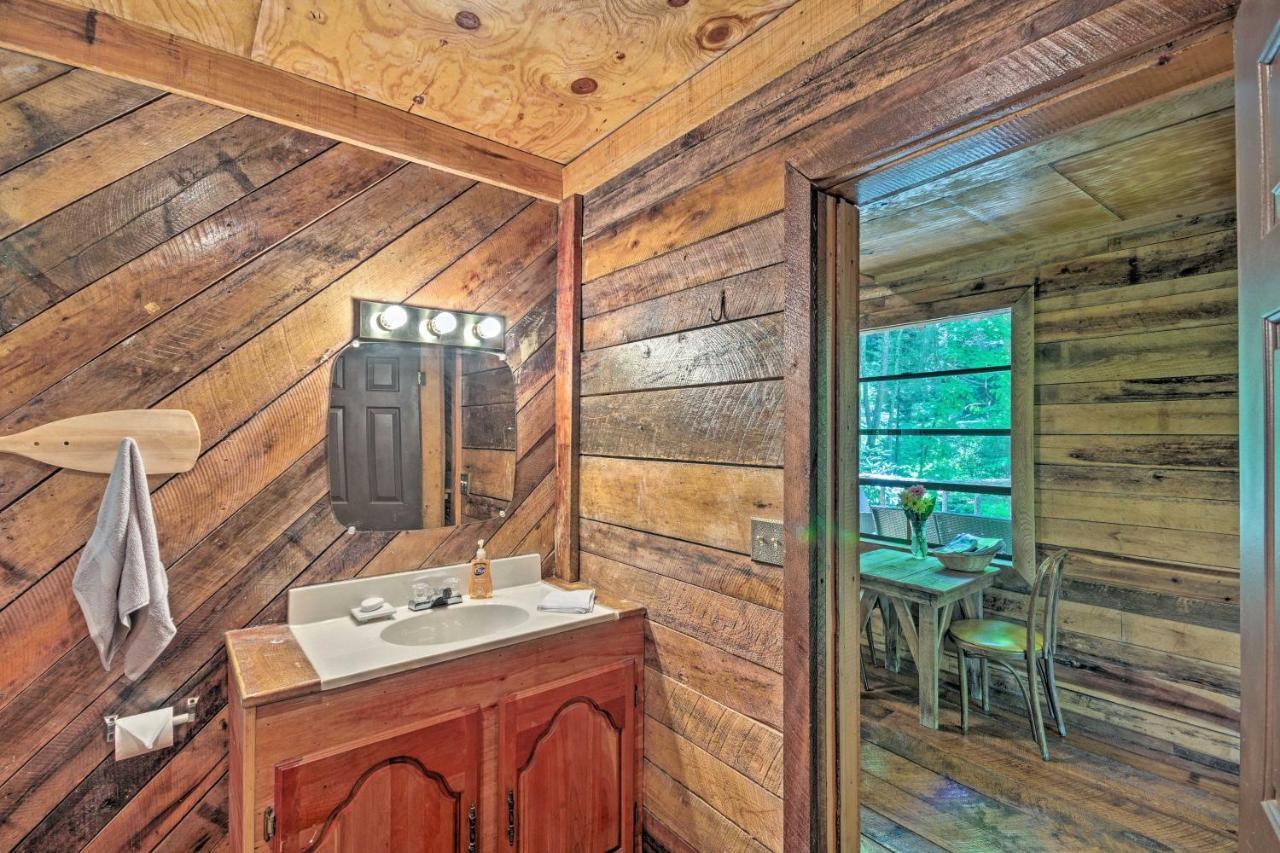 Creekside Cabin With Deck In Pisgah Forest! Barnardsville Eksteriør billede